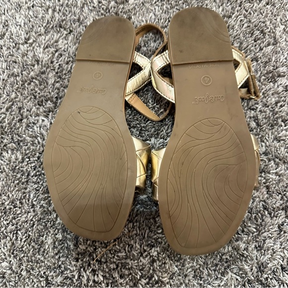 gold Cat & Jack sandals size 4 - Picture 5 of 5